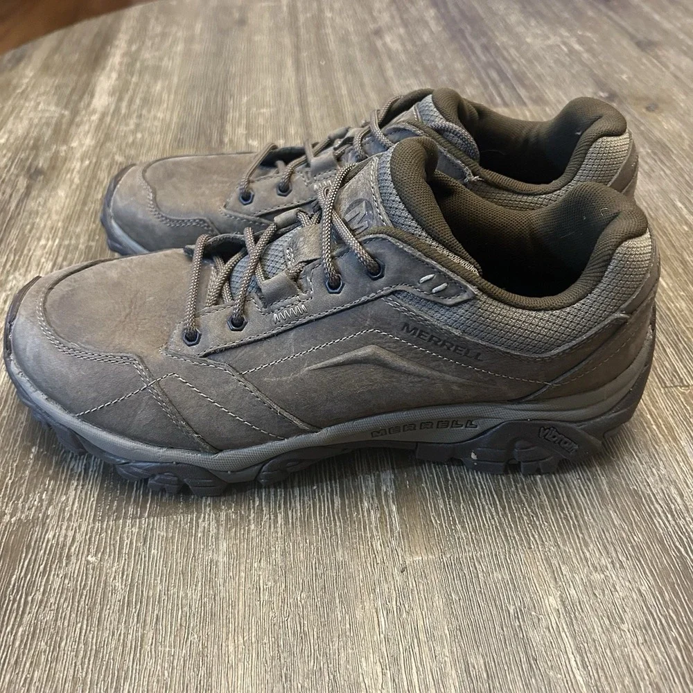 Merrell Boulder J91831 Men's Size 10 Brown Nubuck Leather Hiking Shoes Vibram